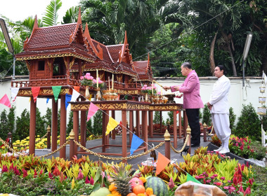 พิธีบูชาศาลสมเด็จพระปิยะมหาราช ศาลกรมพระจันทบุรีนฤนาท ... พารามิเตอร์รูปภาพ 17