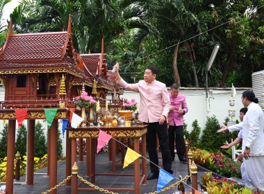 พิธีบูชาศาลสมเด็จพระปิยะมหาราช ศาลกรมพระจันทบุรีนฤนาท ... พารามิเตอร์รูปภาพ 46