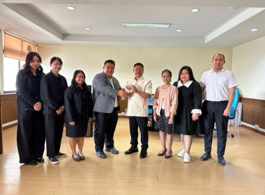 ร่วมทำบุญถวายภัตตาหารเช้าแด่พระภิกษุสงฆ์และสามเณร ... พารามิเตอร์รูปภาพ 34