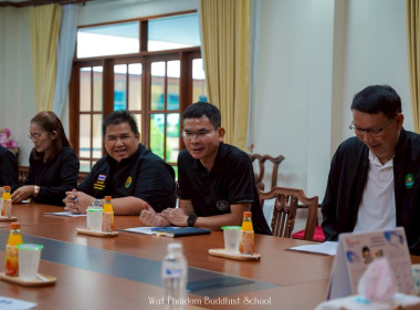 กองประสานงานโครงการพระราชดำริและเจ้าหน้าที่ศูนย์ถ่ายทอดเทคโนโลยีการสหกรณ์ที่ 13 ลงพื้นที่และเข้าร่วมประชุมเพื่อติดตามความคืบหน้าโครงการก่อสร้างห้องเรียนธรรมชาติ และเตรียมการจัดงานพิธีวางศิลาฤกษ์ ... พารามิเตอร์รูปภาพ 32