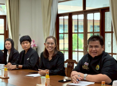 กองประสานงานโครงการพระราชดำริและเจ้าหน้าที่ศูนย์ถ่ายทอดเทคโนโลยีการสหกรณ์ที่ 13 ลงพื้นที่และเข้าร่วมประชุมเพื่อติดตามความคืบหน้าโครงการก่อสร้างห้องเรียนธรรมชาติ และเตรียมการจัดงานพิธีวางศิลาฤกษ์ ... พารามิเตอร์รูปภาพ 43