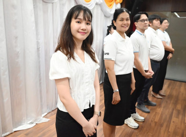 อธิบดีกรมส่งเสริมสหกรณ์ นำคณะผู้บริหารถวายพระพรชัยมงคล ... พารามิเตอร์รูปภาพ 46