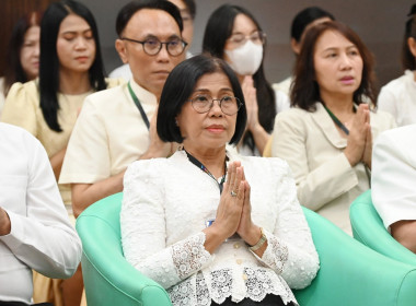 กรมส่งเสริมสหกรณ์จัดพิธีสวดเจริญพระพุทธมนต์ถวายพระราชกุศล ... พารามิเตอร์รูปภาพ 24