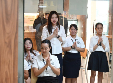 กรมส่งเสริมสหกรณ์จัดพิธีสวดเจริญพระพุทธมนต์ถวายพระราชกุศล ... พารามิเตอร์รูปภาพ 49