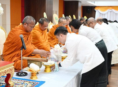 กรมส่งเสริมสหกรณ์จัดพิธีสวดเจริญพระพุทธมนต์ถวายพระราชกุศล ... พารามิเตอร์รูปภาพ 63