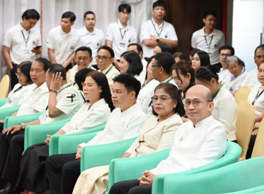 กรมส่งเสริมสหกรณ์จัดพิธีสวดเจริญพระพุทธมนต์ถวายพระราชกุศล ... พารามิเตอร์รูปภาพ 75