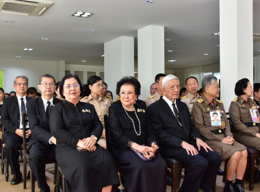 กรมส่งเสริมสหกรณ์ร่วมพิธีเจริญพระพุทธมนต์ถวายเป็นพระราชกุศล ... พารามิเตอร์รูปภาพ 12